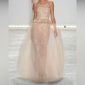 MONIQUE LHUILLIER – SPRING 2015 – BEFORE SUNRISE COLLECTION PINK BEADED GOWN